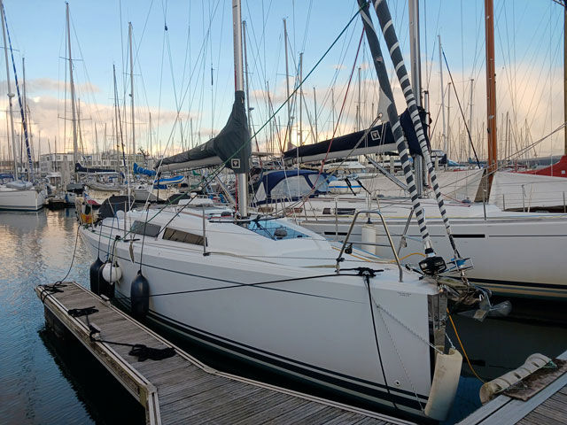 Voilier Bohanig à quai